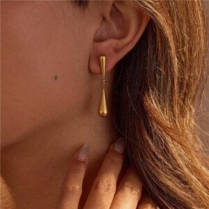 18K Gold-Plated Teardrop Drop Earrings
